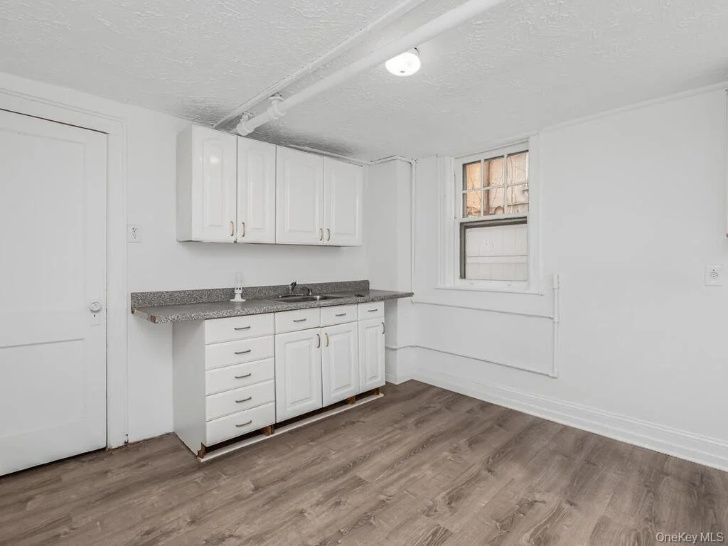 Photo of 1062 Calhoun Avenue