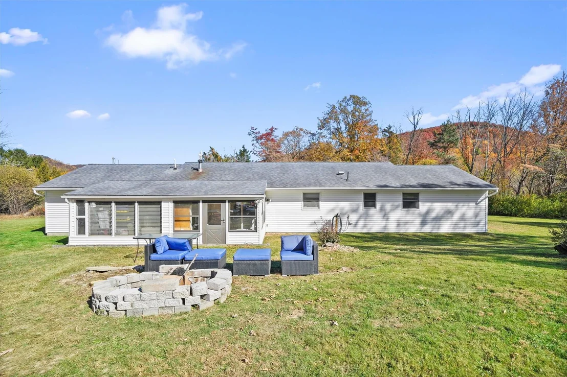 Photo of 397 Bellvale Road