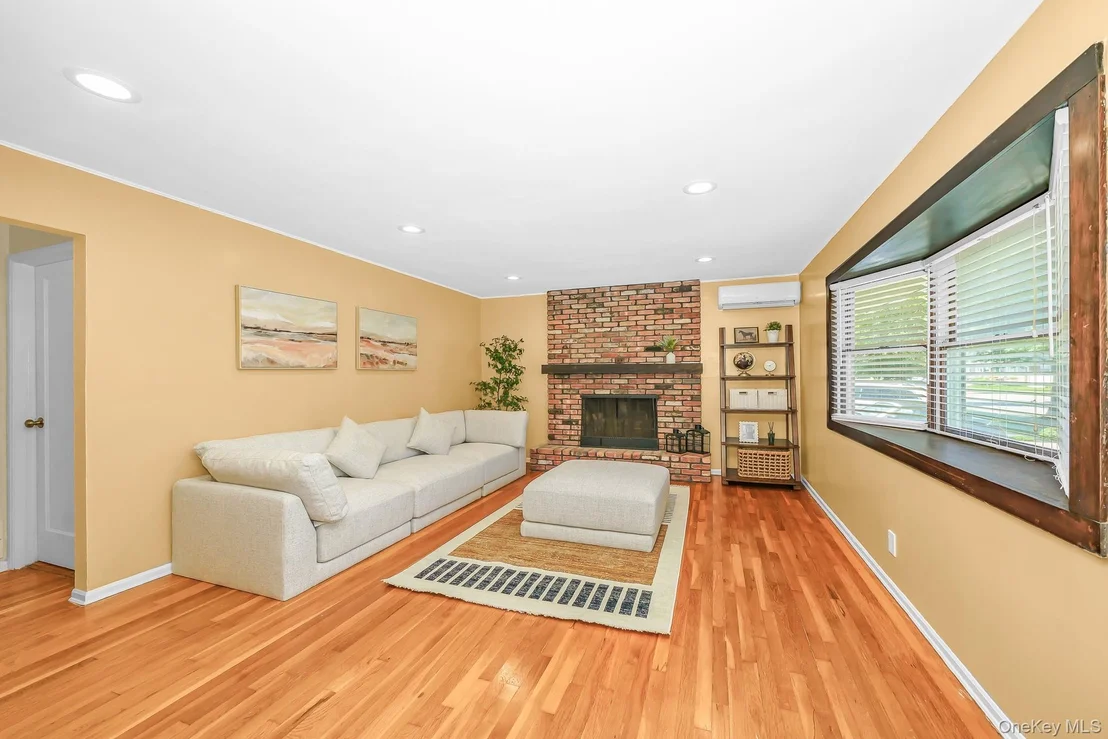 Photo of 3900 Miller Place