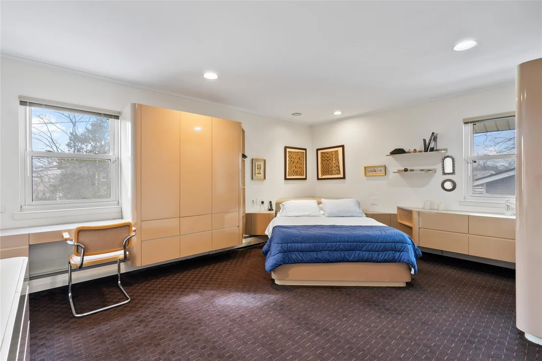 Photo of 256 Forest Drive