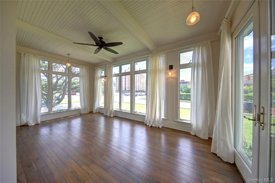 Photo of 159 Magnolia Boulevard