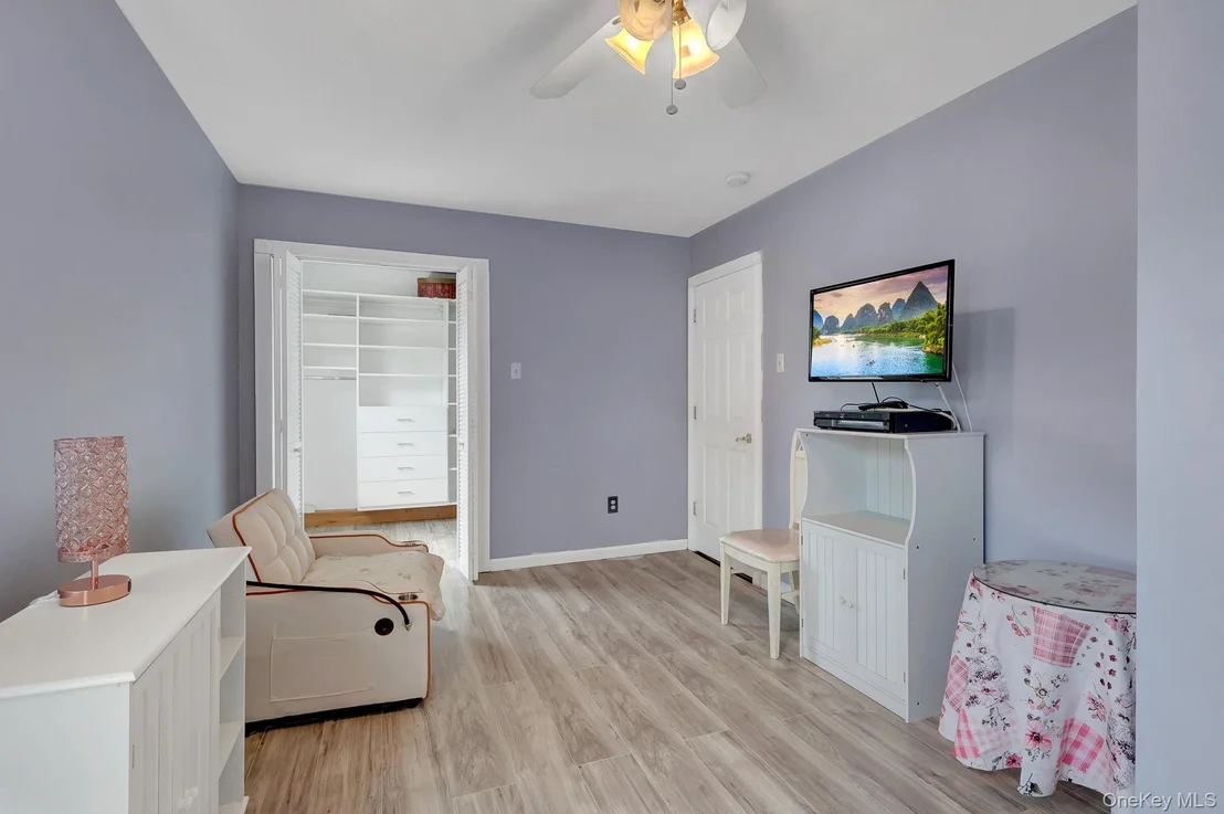 Photo of 121 Wright Avenue