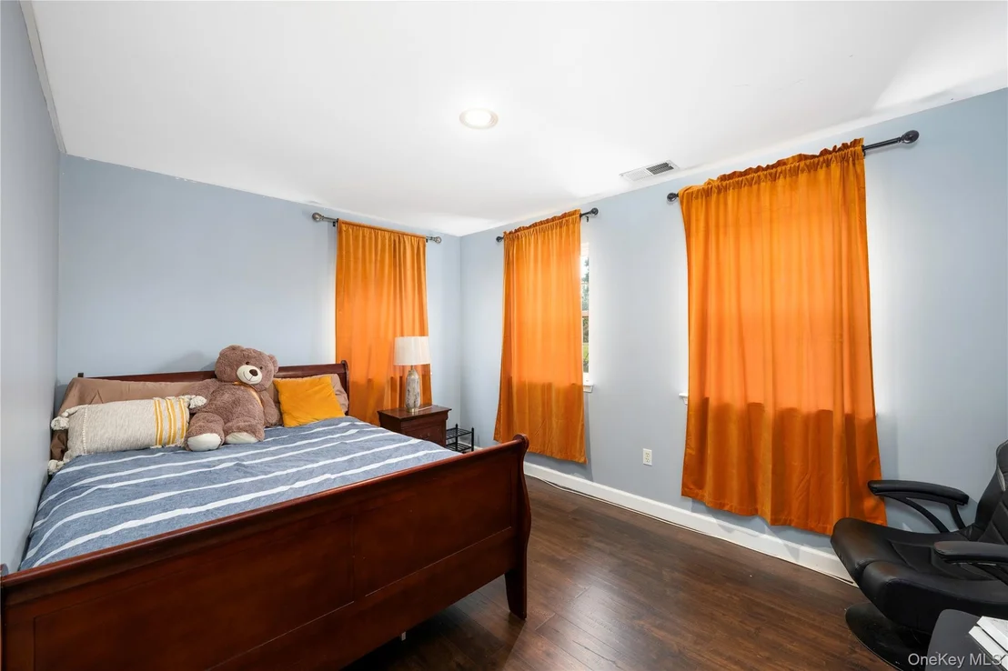 Photo of 8 Cedardale Loop