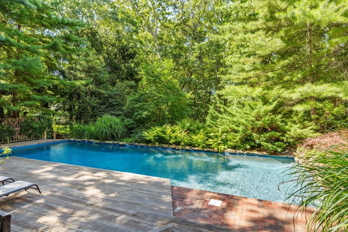 Photo of 53 Cedar Lane W