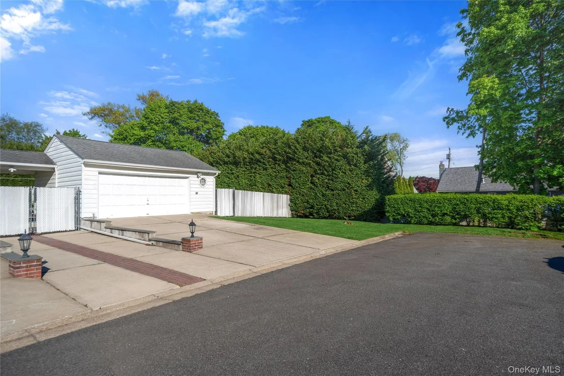 Photo of 1005 3rd Street