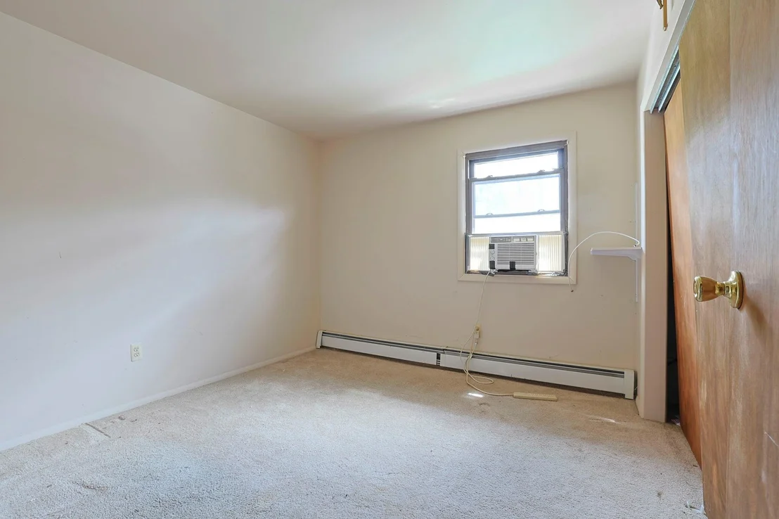 Photo of 73 Pine Avenue