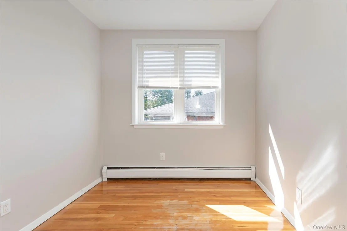 Photo of 223 Ditmars Street