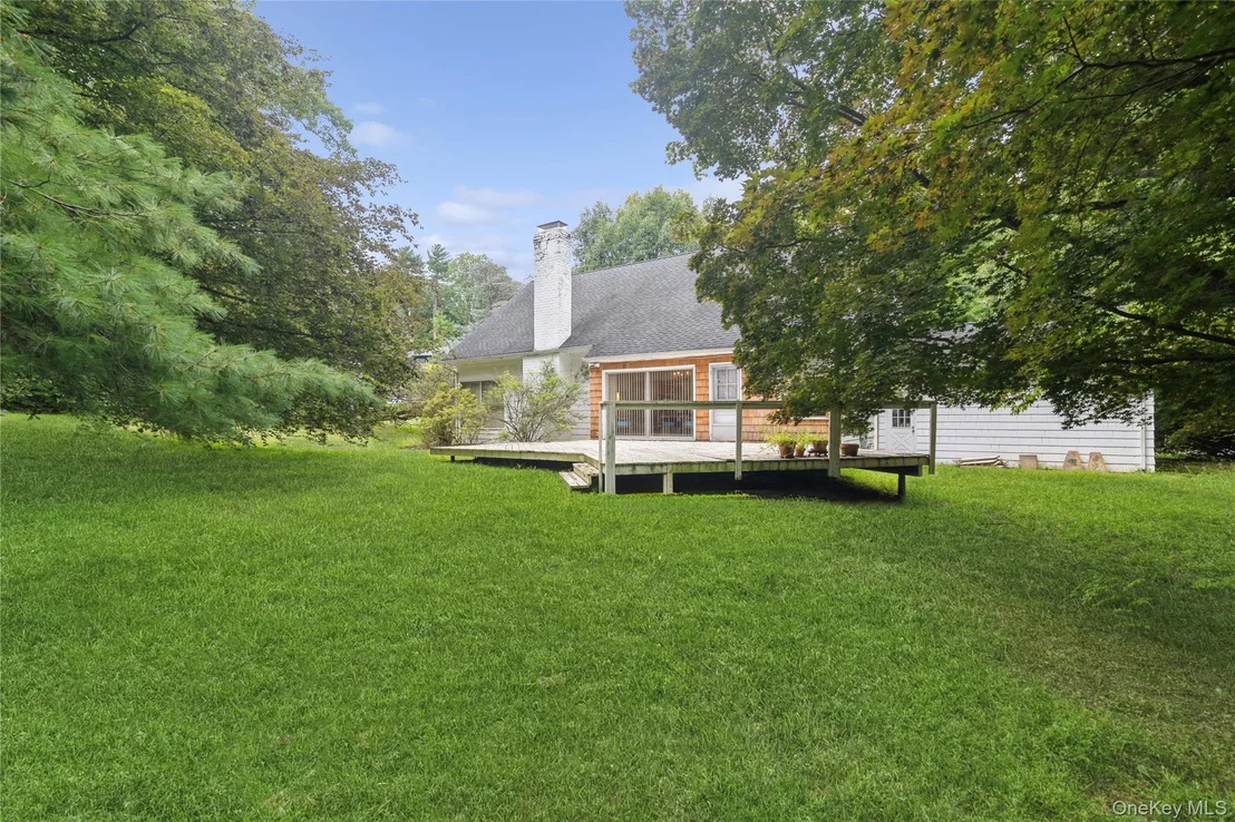 Photo of 5 Hemlock Drive