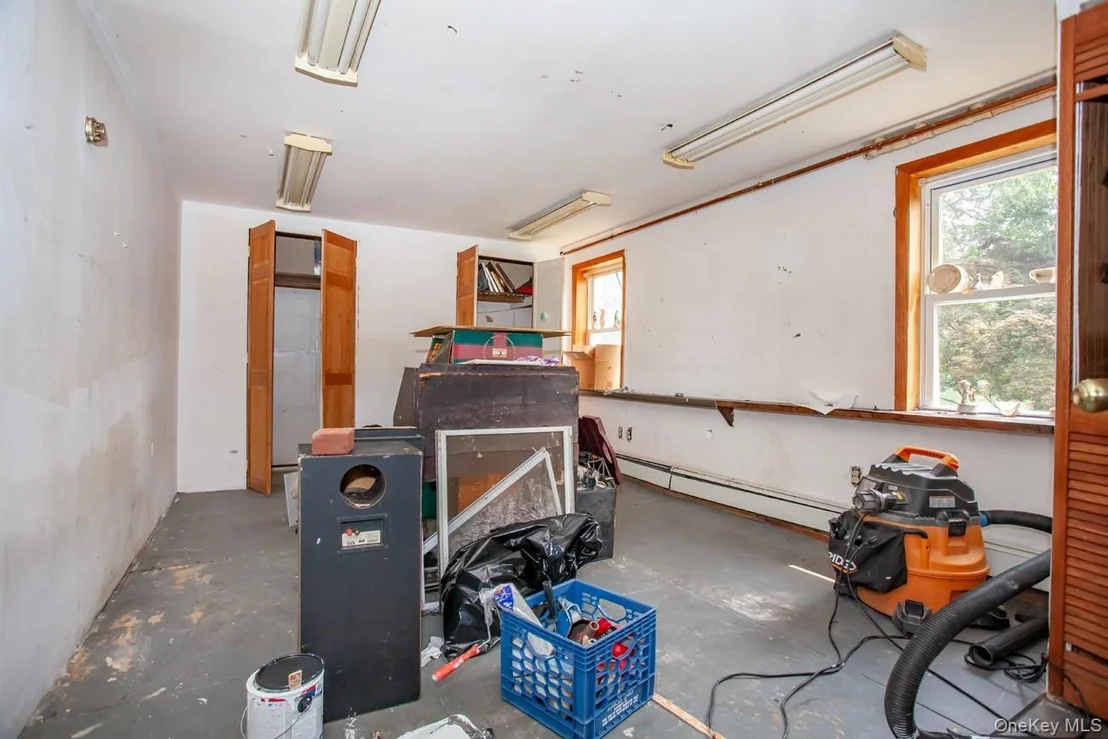 Photo of 211 Broadway