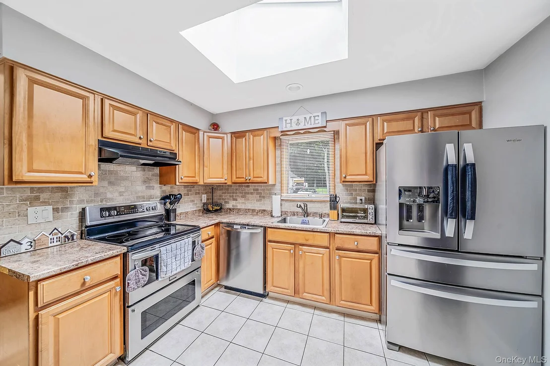 Photo of 43 Wavecrest Drive