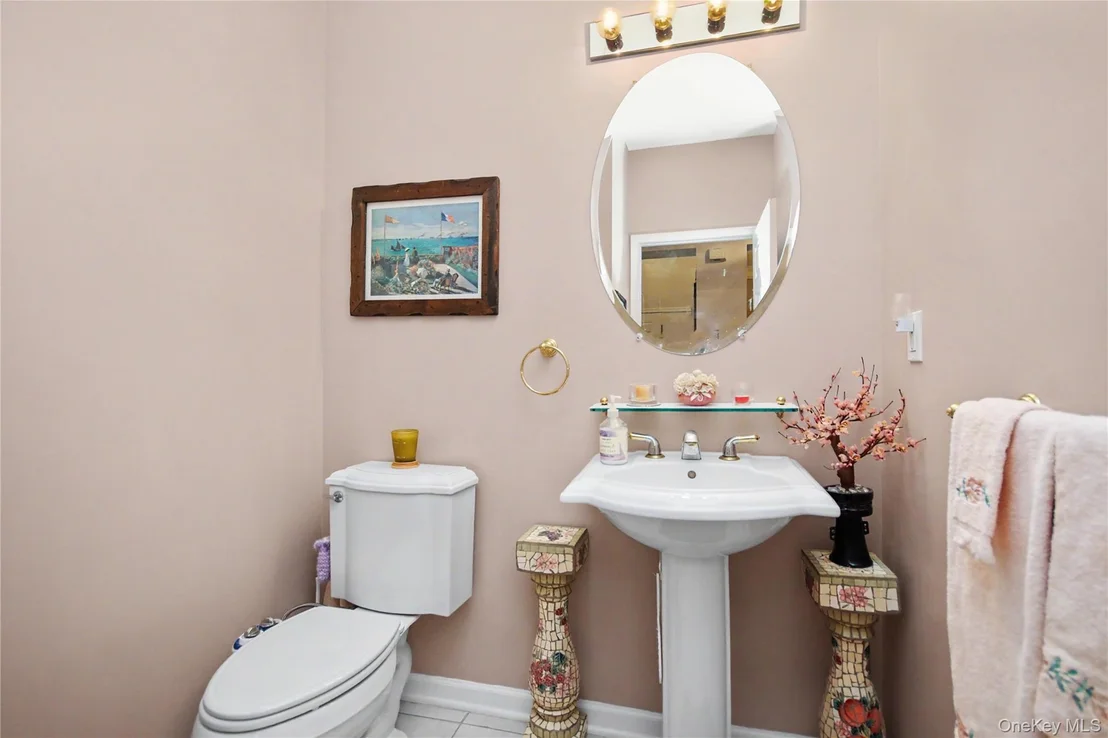 Photo of 760 Huntington Drive