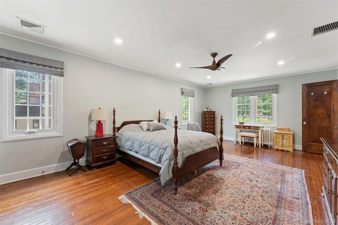 Photo of 40 Parkview Drive