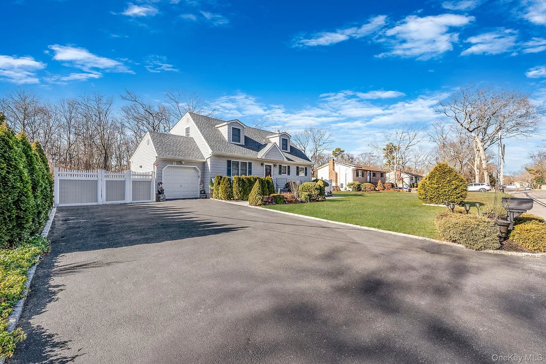Photo of 20 Howe Road