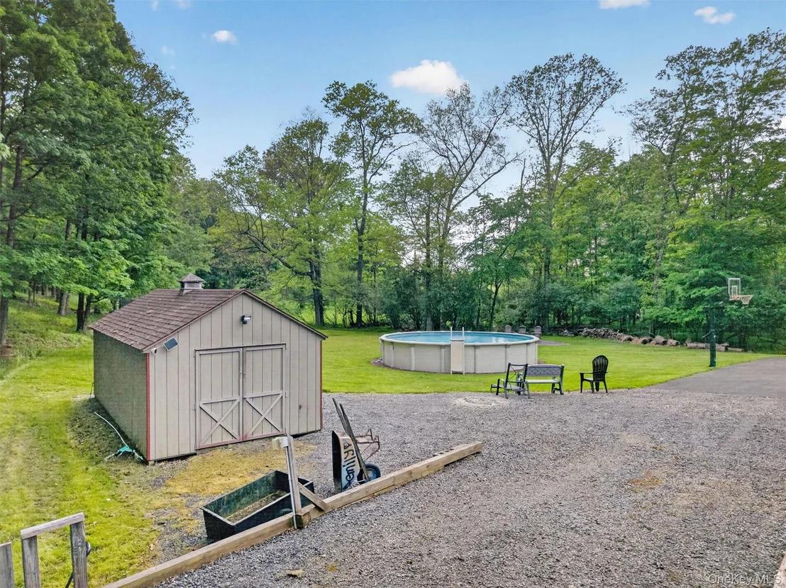 Photo of 233 Hill Road