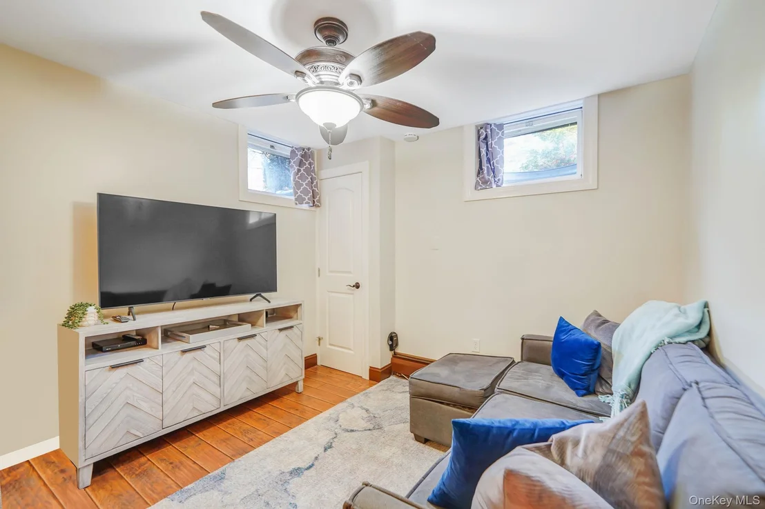 Photo of 200 Southern Boulevard