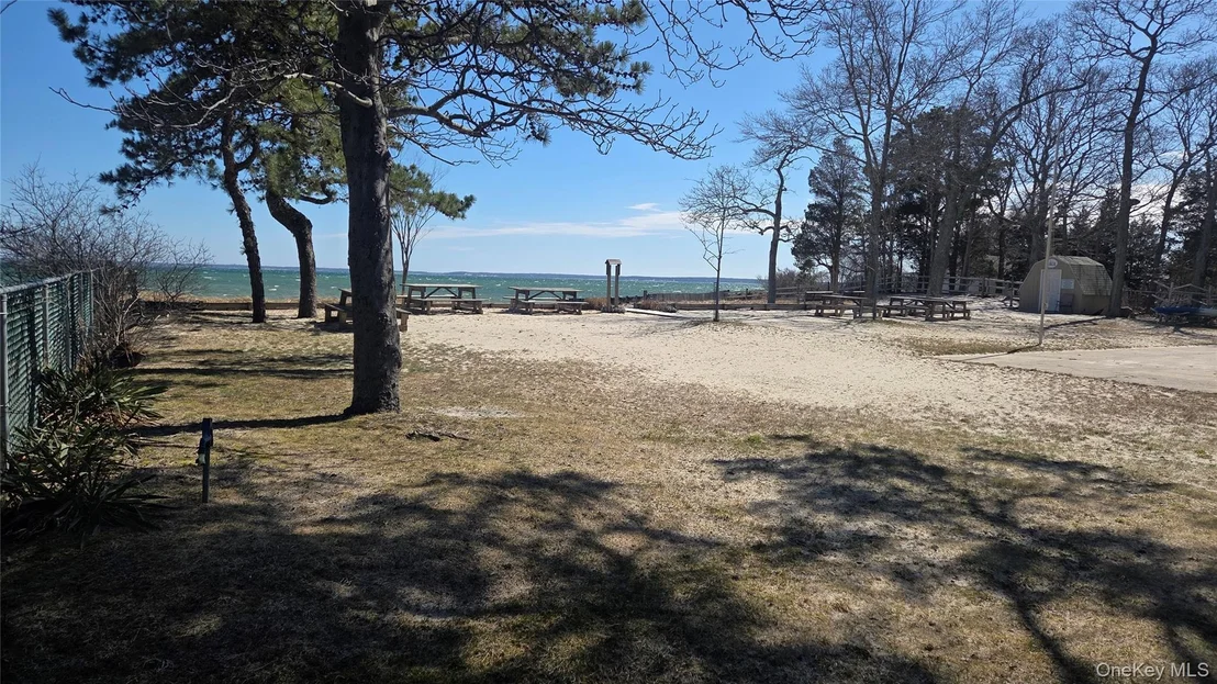 Photo of 1305 Sigsbee Road