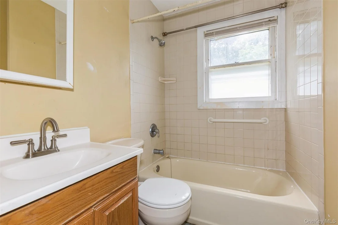 Photo of 23 S Summit Avenue