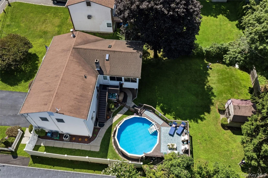 Photo of 355 Sprout Brook Road