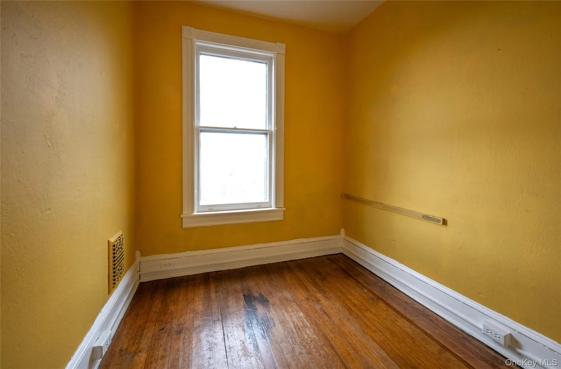 Photo of 39 Hamilton Avenue