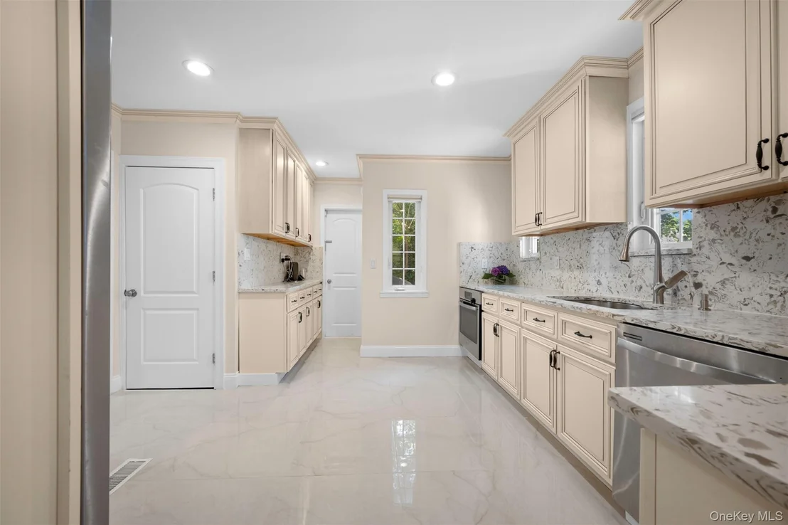 Photo of 6 Brookbridge Road