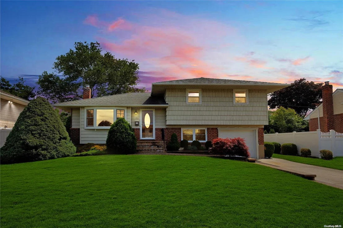 Photo of 25 Redwood Drive
