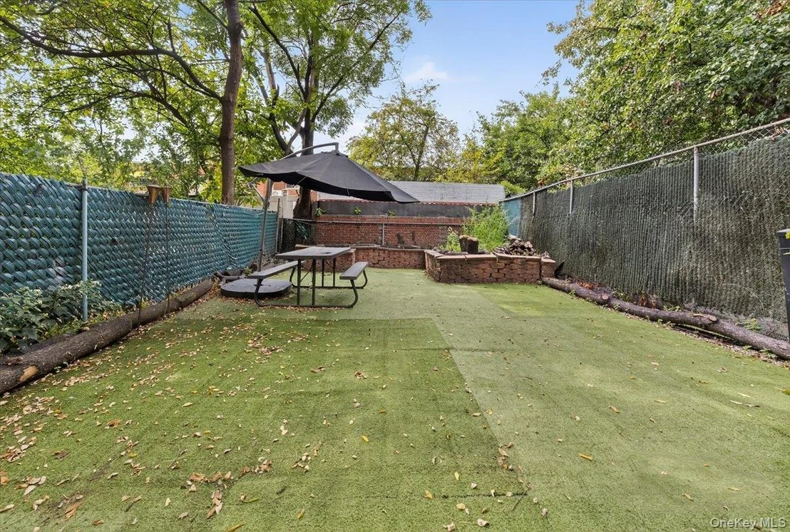 Photo of 917 Fox Street