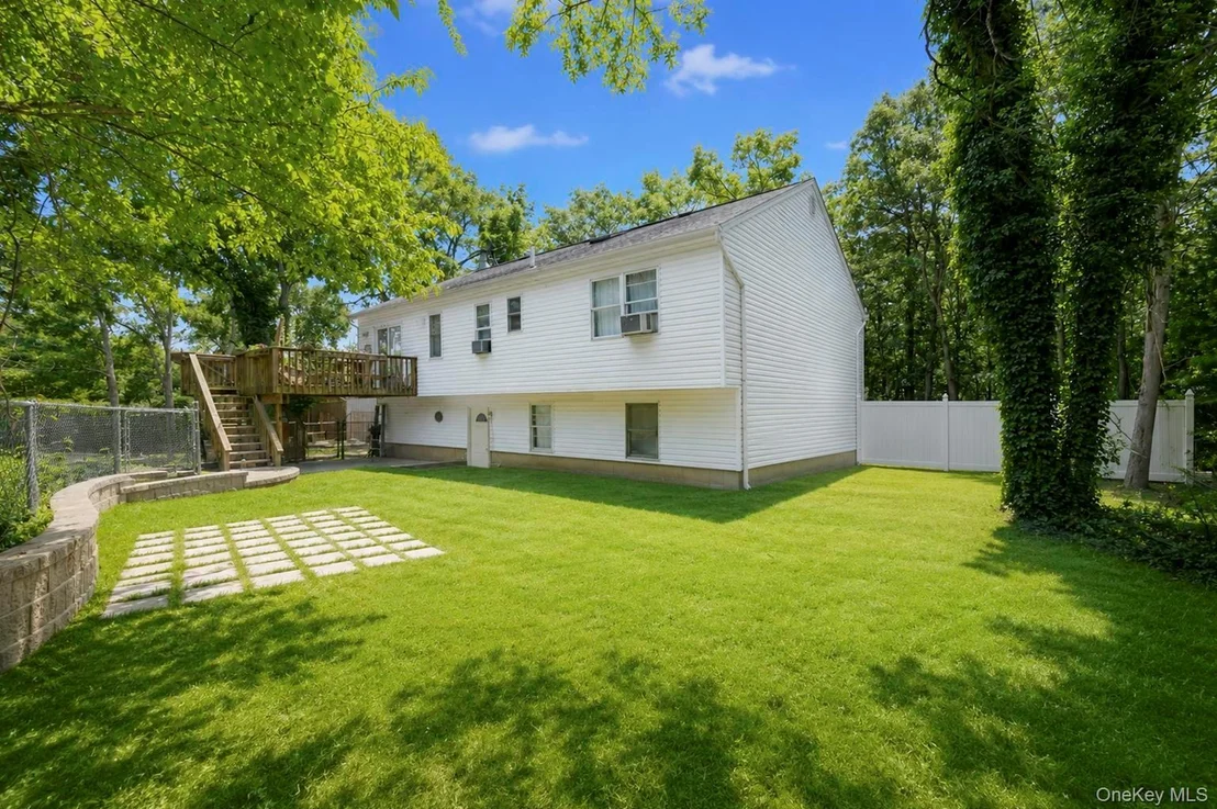 Photo of 71 Barton Avenue