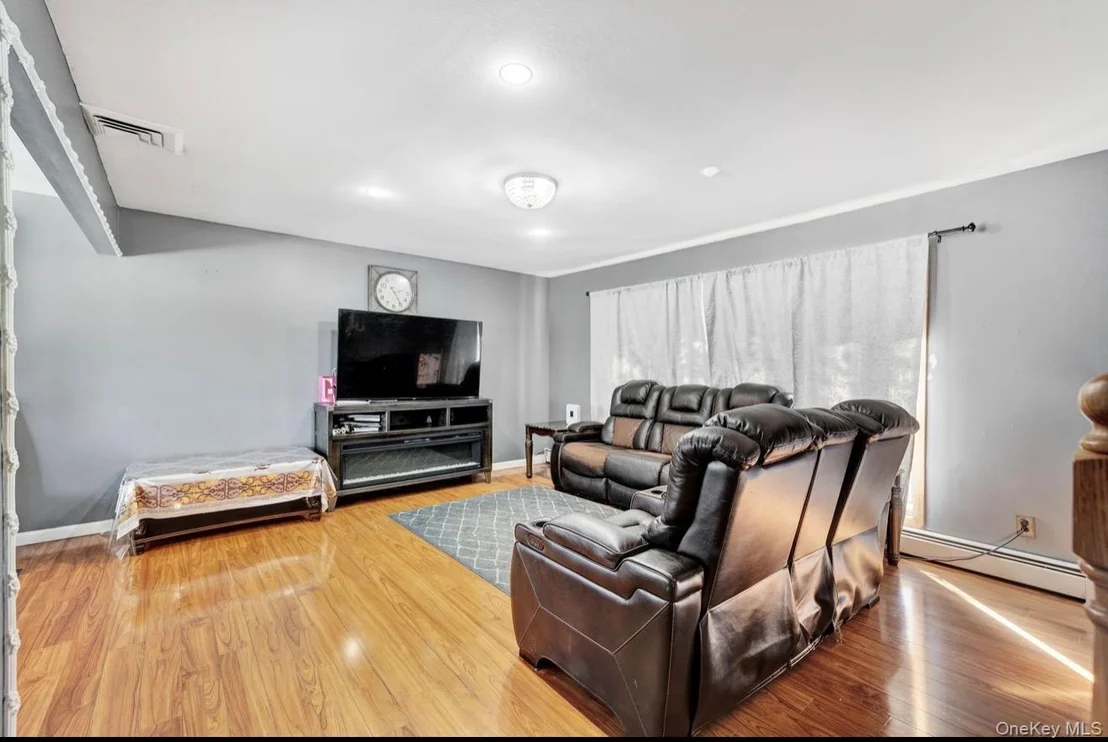 Photo of 1111 Franklin Avenue