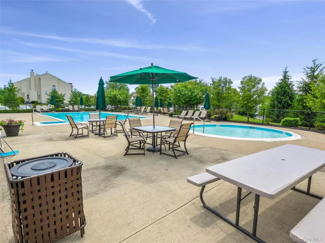 Photo of 1604 Pondview Loop