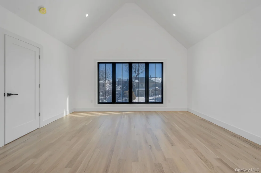 Photo of 38 Pond Lane