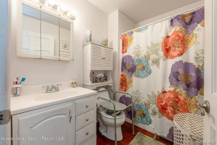 Photo of 97 Leslie Road