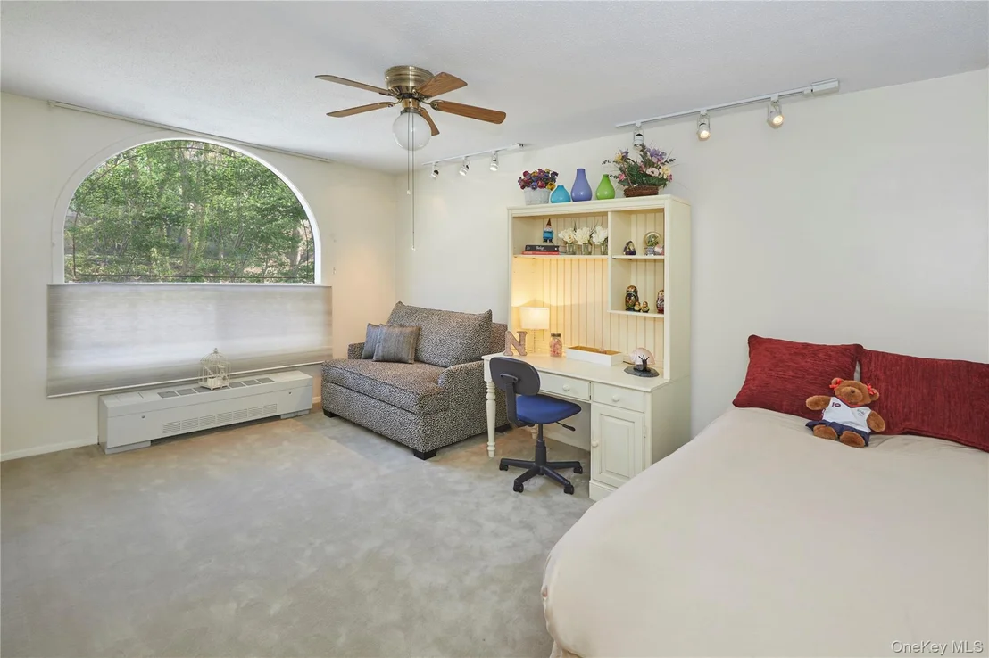 Photo of 4425 Douglas Avenue