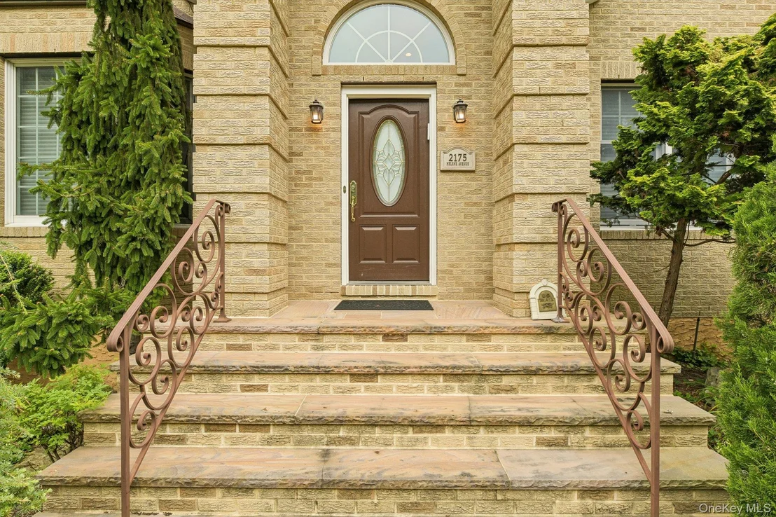 Photo of 2175 Helene Avenue