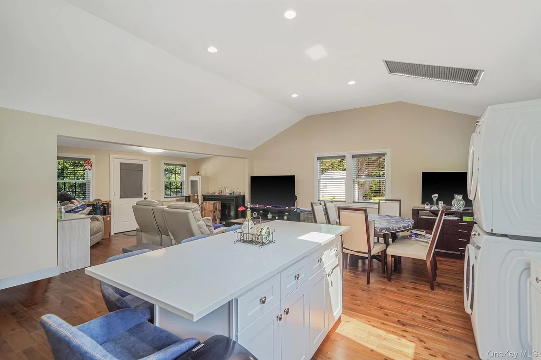Photo of 25 Cherry Lane