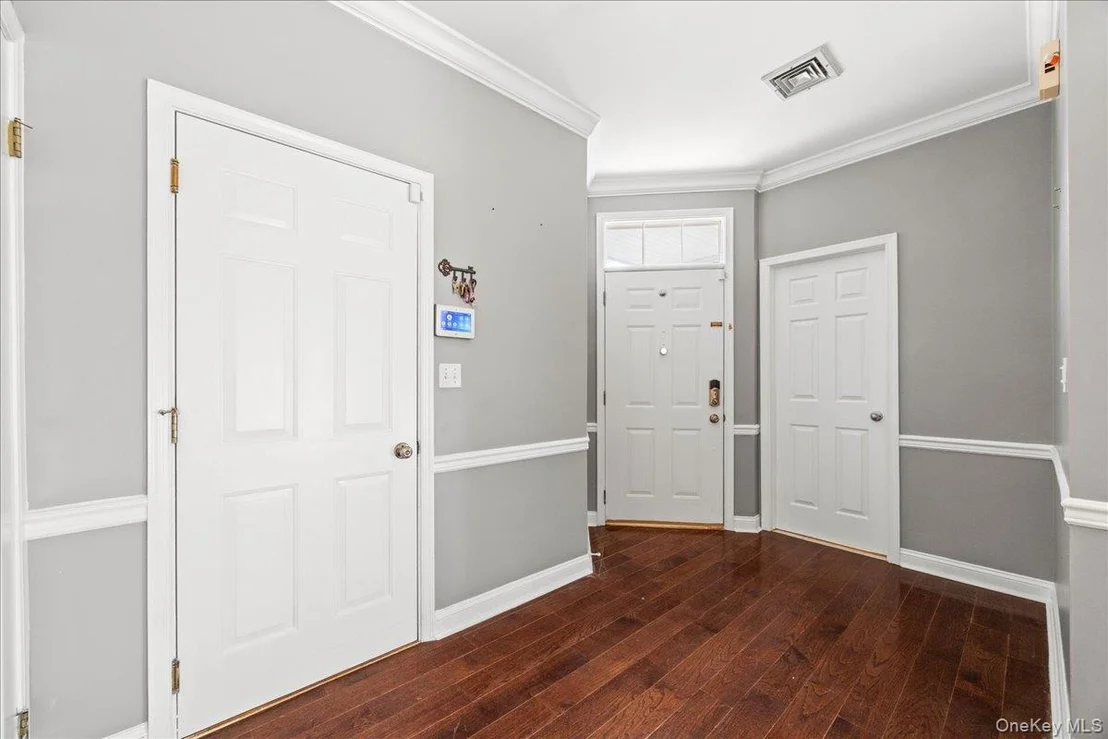 Photo of 192 Benefield Boulevard