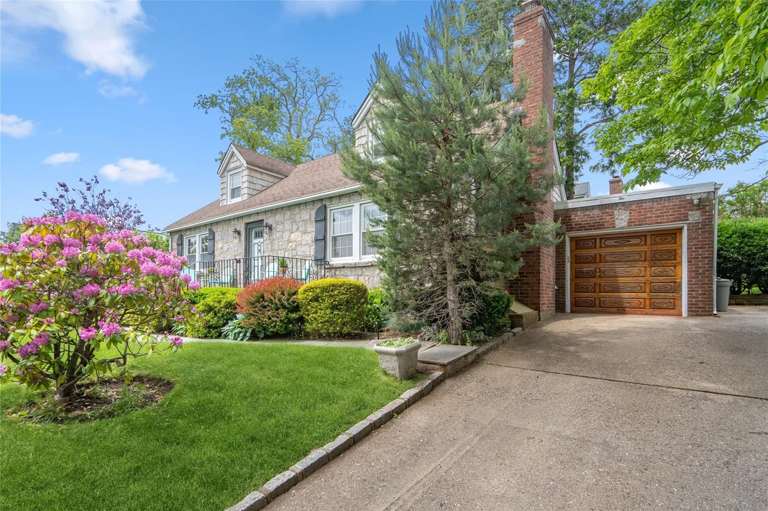 Photo of 2 Salem Way
