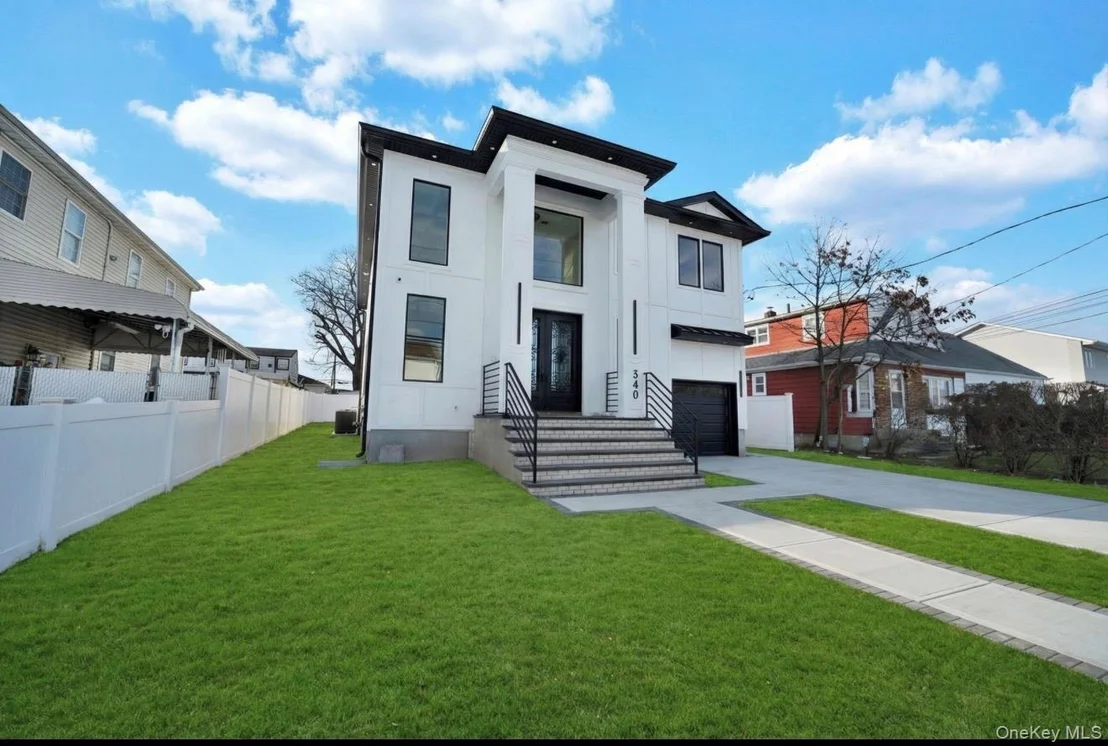 Photo of 340 Doris Avenue