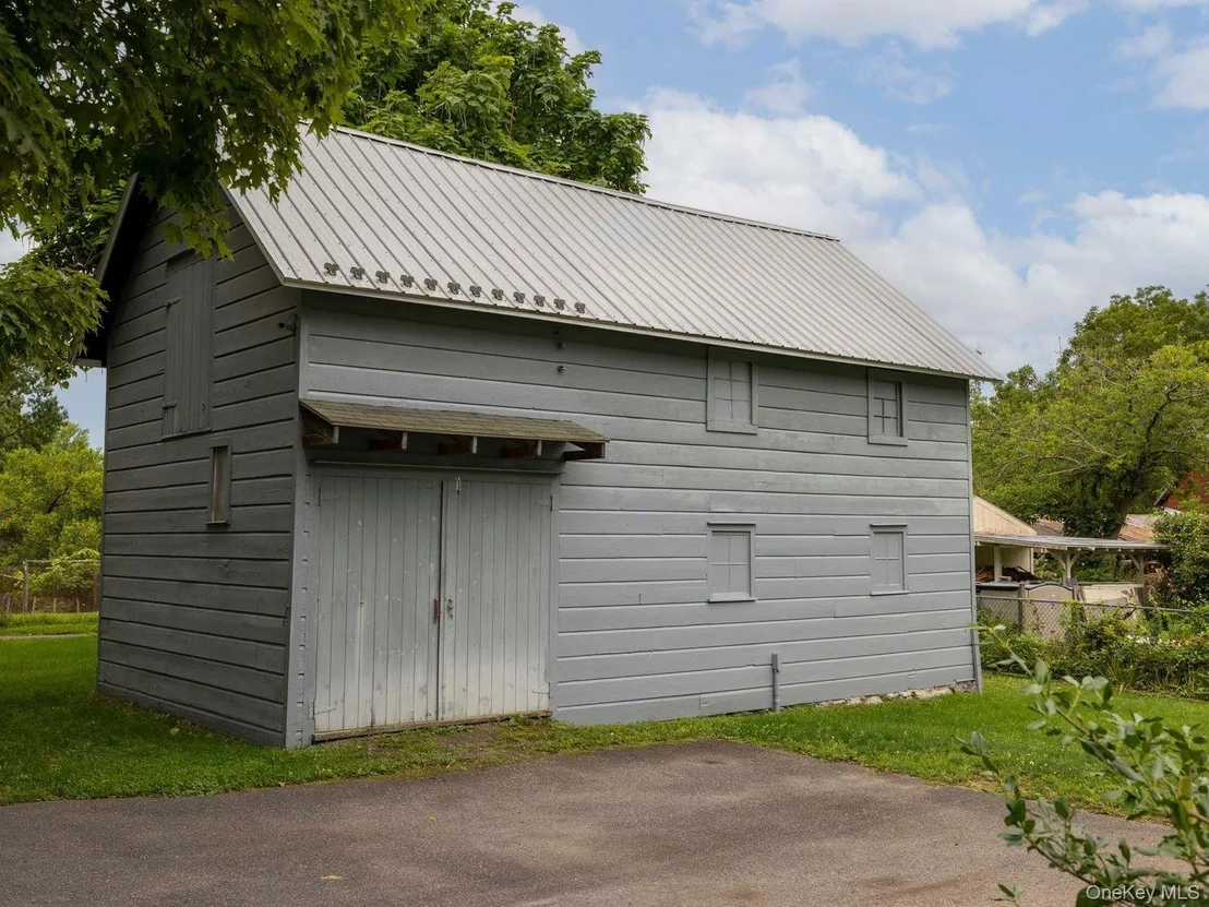 Photo of 34 Tillson Road