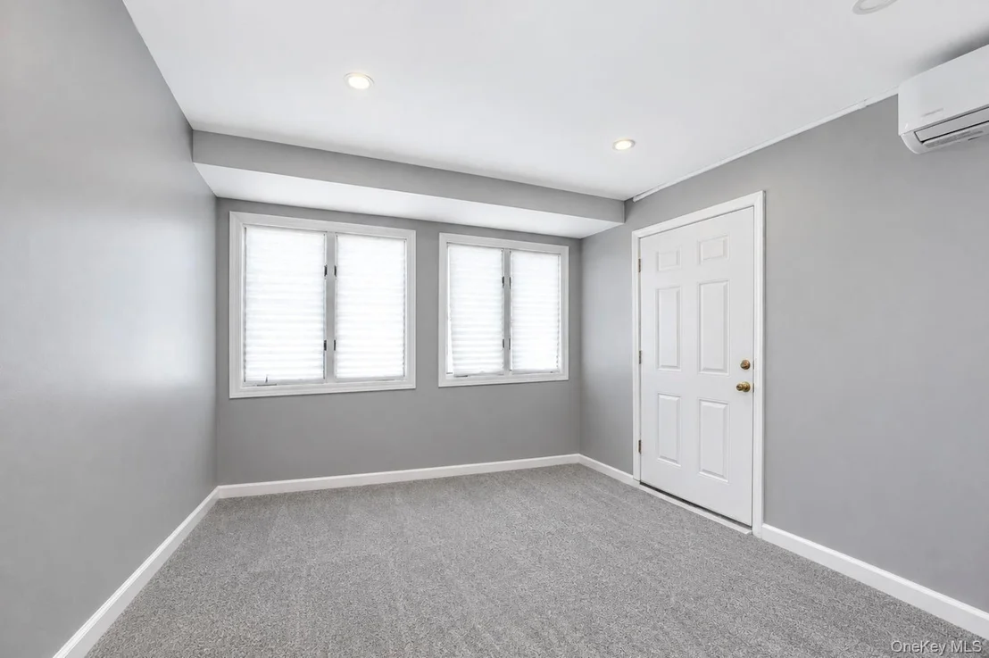 Photo of 241 Tree Road