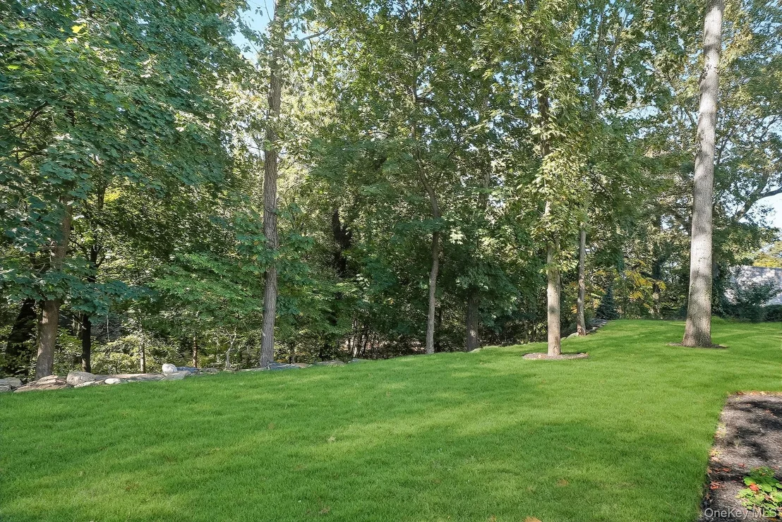 Photo of 9 Kirby Lane N