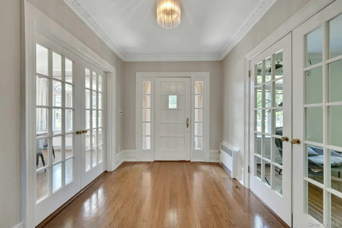 Photo of 514 Esplanade