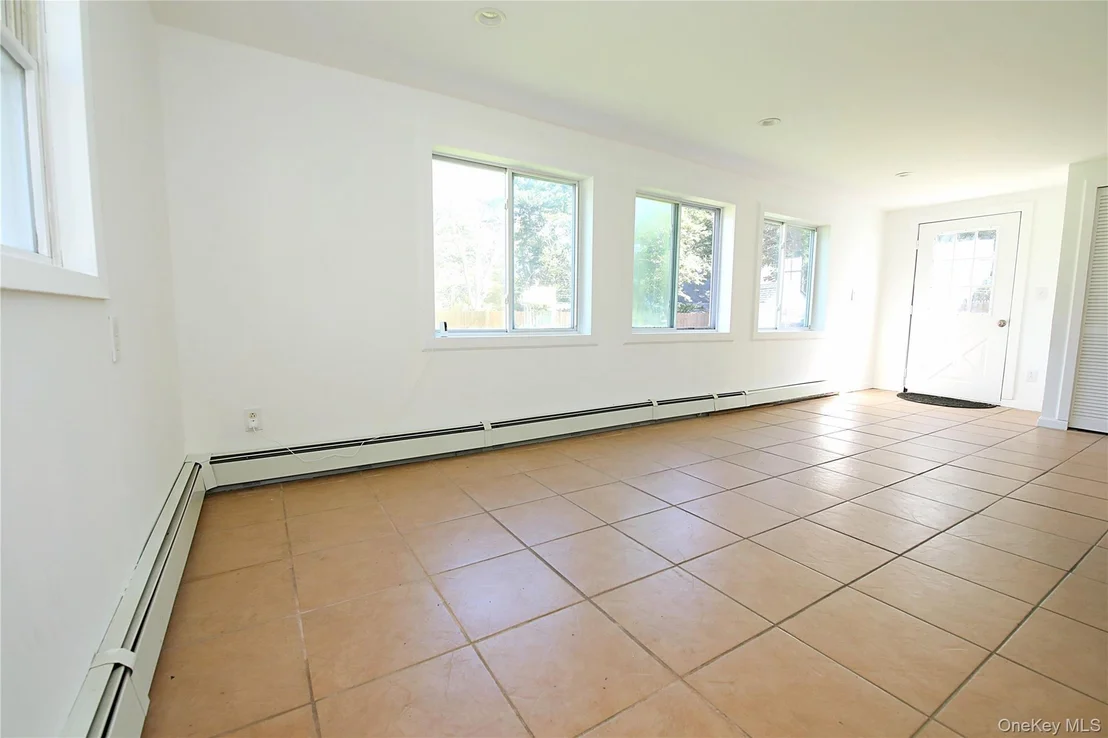 Photo of 39 Split Cedar Drive