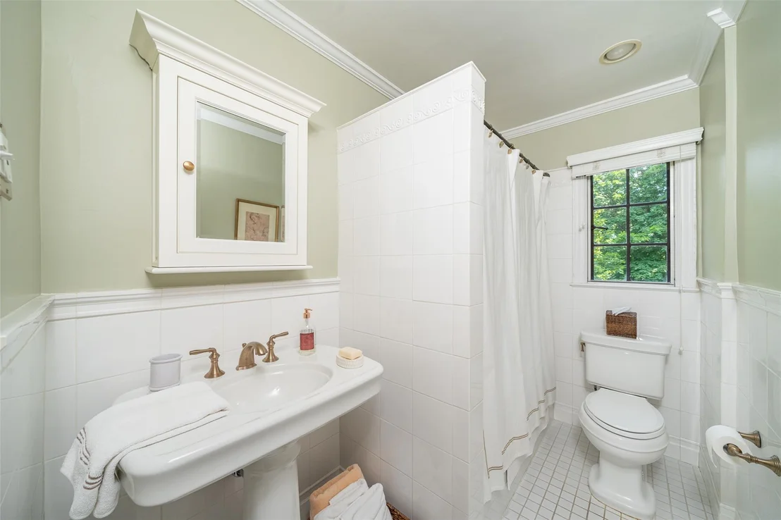 Photo of 44 Parkview Drive