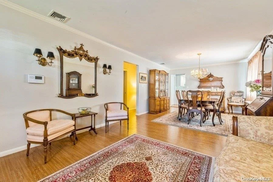 Photo of 1577 Argyle Road