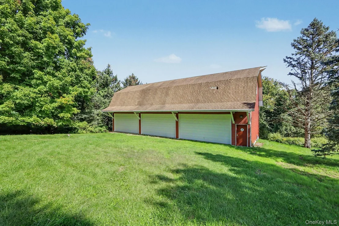 Photo of 214 Starr Ridge Road
