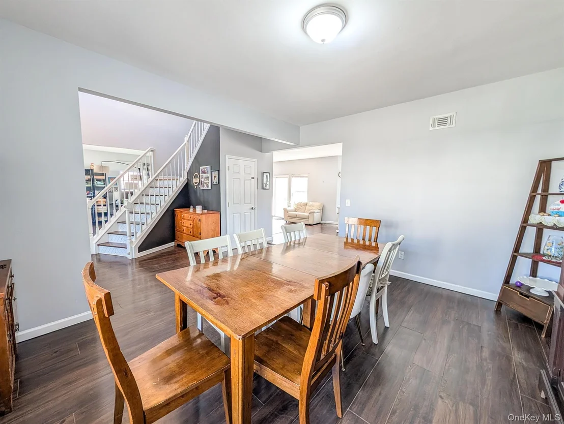 Photo of 71 Elm Avenue