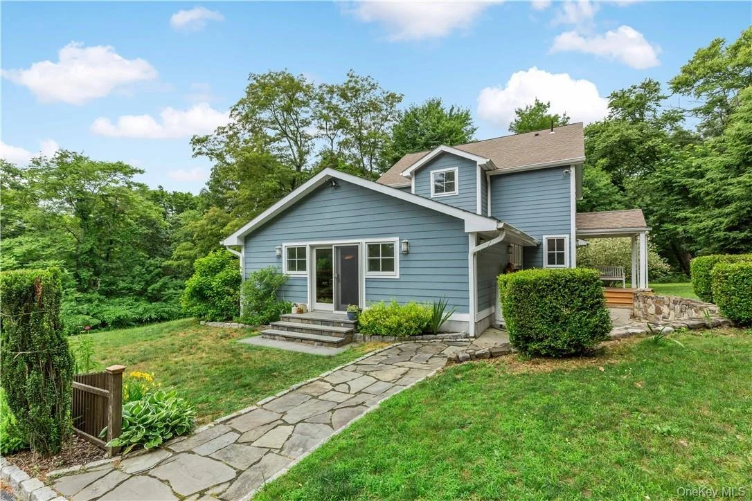 Photo of 52 Old Manitou Road