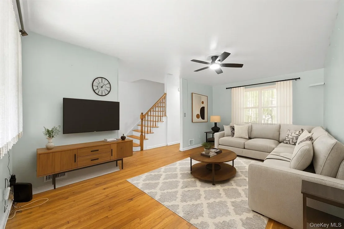 Photo of 160 Stephens Avenue