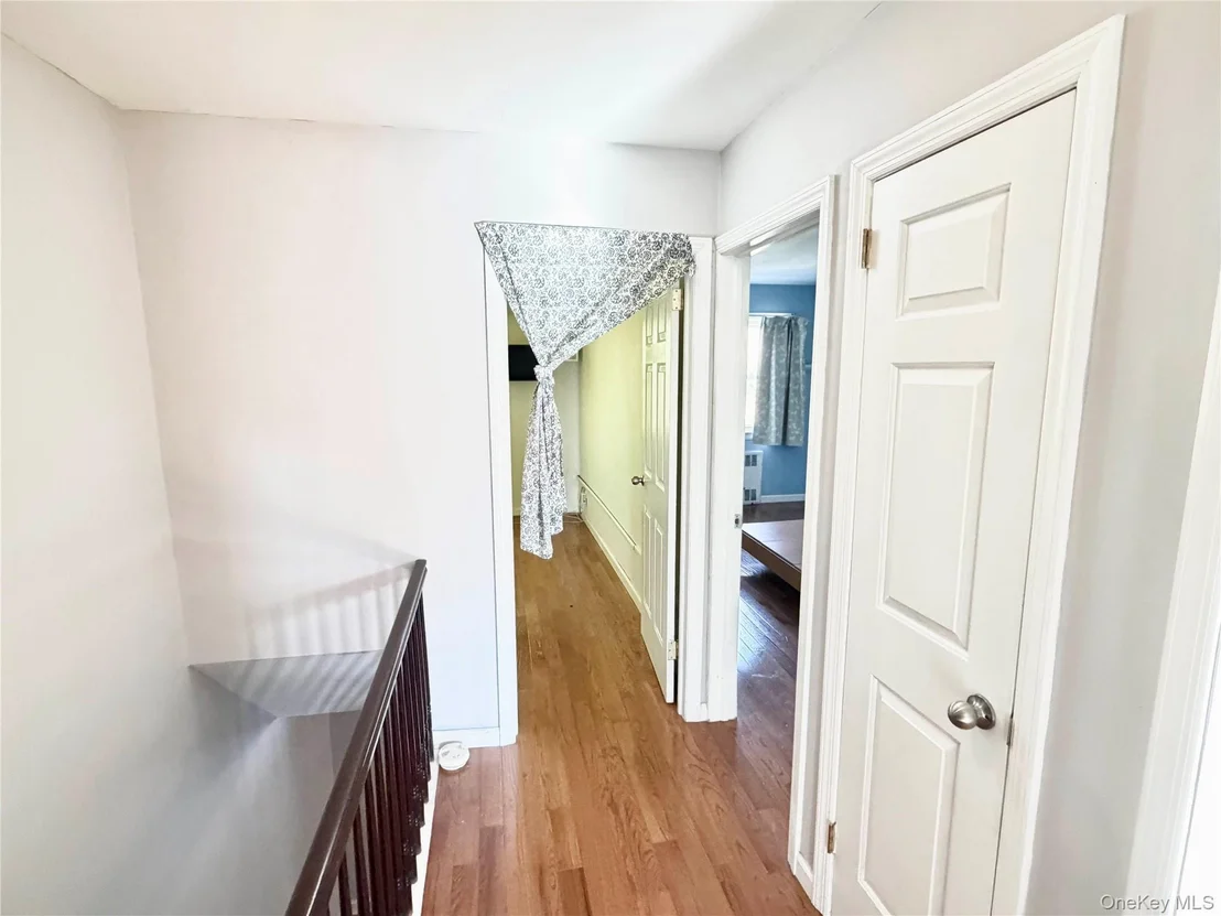 Photo of 15062 77th Avenue