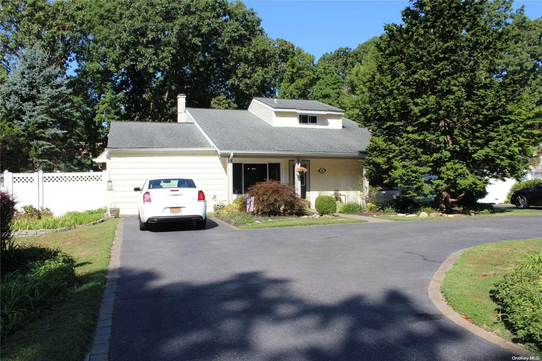 Photo of 18 Sun Valley Drive
